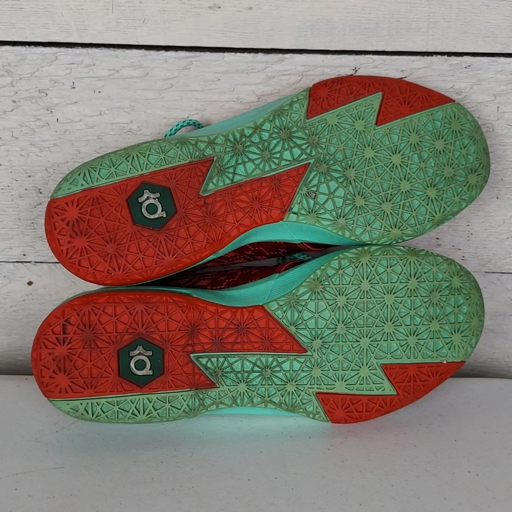 Nike KD6 Christmas Limited Edition-youth size 6.5